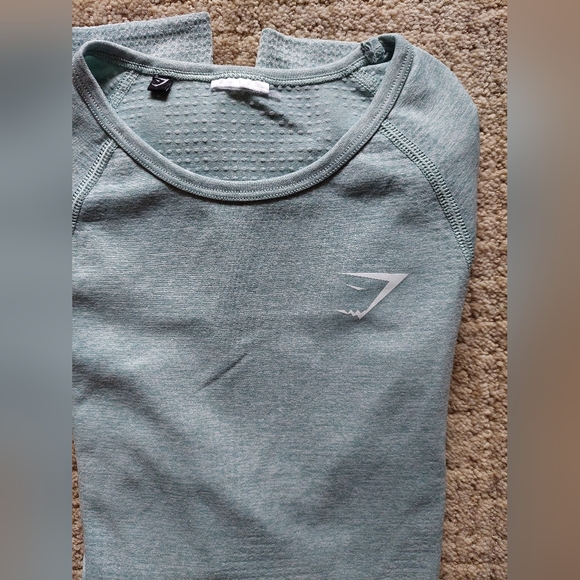 Gymshark Workout Top - Picture 3 of 11